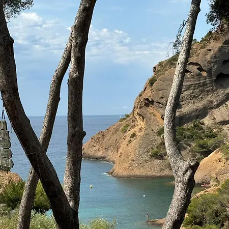 T4 - Terrasse Vue Calanques De Figuerolles & *
